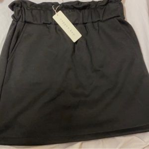 Copper key skirt great material and never worn with tag